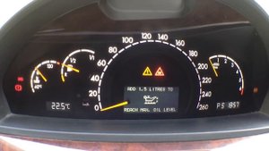 Mercedes-Benz S320 (W220) проверка уровня масла