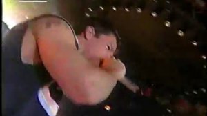 1997 - Marky Mark "Hey DJ" live