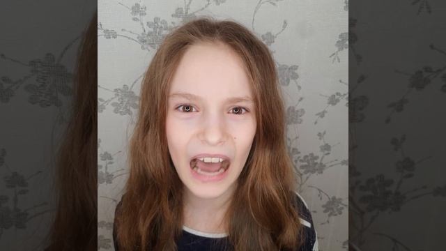 Как читать стихи? Сергей Есенин "Сыплет черёмуха снегом" смотреть онлайн