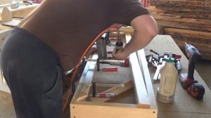 Деревянное окно под стеклопакет