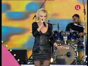 ВАЛЕРИЯ - Во мне моя любовь. Марш Avon 2010