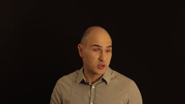 Виноградники - столовый виноград на 27 гектарах. Виноградарь Павел.
