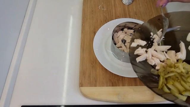 Салат Дамский каприз.С черносливом.??? смотреть онлайн