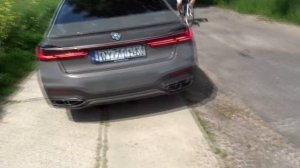 2021 BMW M760Li V12 Launch Control & Review