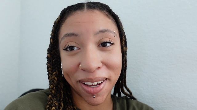 Getting Labret lip piercing bcuz I saw it on Pinterest смотреть онлайн