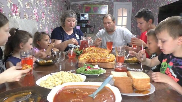 МУКБАНГ. Сладкие пироги. гуляш смотреть онлайн