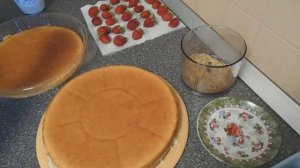 ПРОСТОЙ ТОРТ ИЗ ГОТОВЫХ КОРЖЕЙ