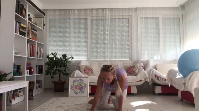 Растяжка на ВСЕ ШПАГАТЫ от А до Я. Занятие 1??♀️??♀️??♀️ смотреть онлайн