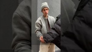 Пуховик The North Face 700 “You Can Shop” (обращение к покупателям)