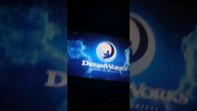 DreamWorks and universal Parks and resort logo