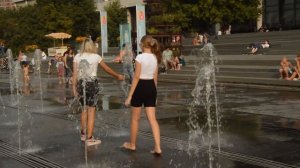 Moscow. Summer, fountain, girls and wet Happiness-9!/Москва. Лето,фонтан,девушки и мокрое Счастье-9