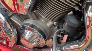 Honda VTX 1800 N and a VTX 1800 C cold start !