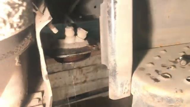 ЗИЛ-БЫЧОК 5301 I Забился грязью отстойник.( Фильтр грубой очистки топлива.)