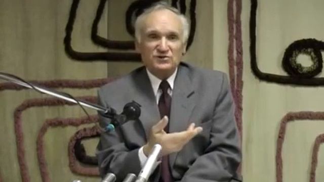В чем суть поминания усопших милостыней и трапезой