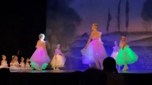 Танец светлячков. Балет Дюймовочка.