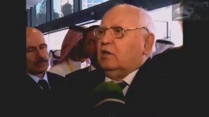 Михаил Горбачёв комментирует события на Украине.