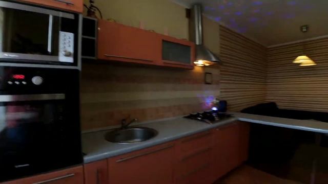 Как снять квартиру посуточно в Казани трёхкомнатная возле аквапарка Ривьера, арендавать на сутки