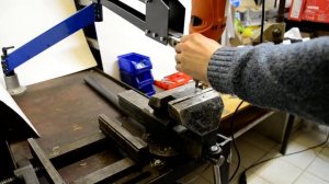 Ручной манипулятор-пантограф РКМ-900 (НПП ИМЗ). Сверление центровочным сверлом.