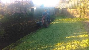 испытания дискового плуга для мотоблока.