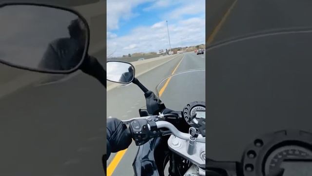 Hoping on the highway #motercycle #bikelife #rider #yamaha #fz6 #trending #viral #tiktok #instagram