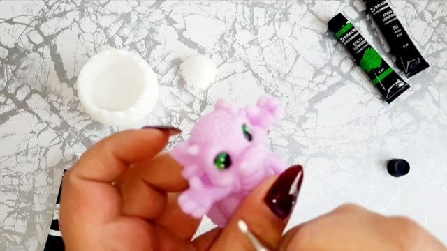 Дракончик в скорлупе