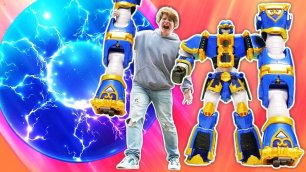 Видео про игры для мальчиков Hey, Toys! Новый Робот Трансформер из Супер10. Распаковка игрушек