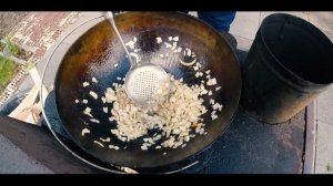 Картошка с тушенкой в казане