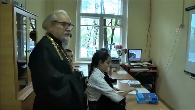 Видеоэкскурсия по нашей школе.