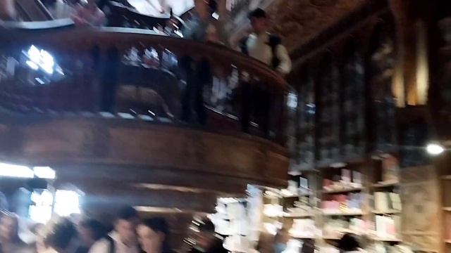 Livraria Lello - A mais bonita do mundo #Porto #Portugal смотреть онлайн