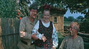 Мне всё рано страдать иль наслаждаться! Э-э-э, а мне не всё равно! Ай момент!!!