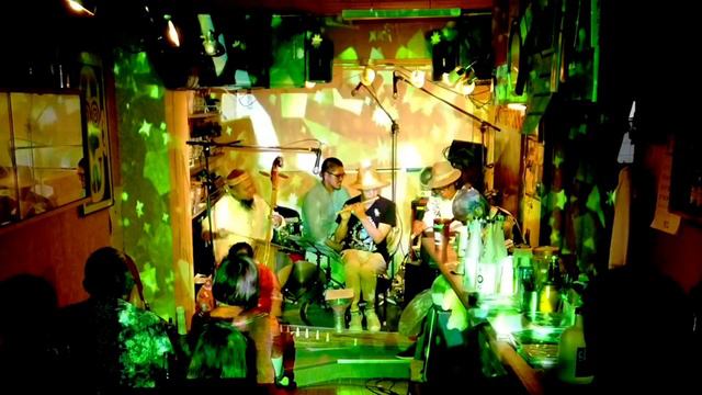 『魅惑の蒙古斑』遠くの蜃気楼