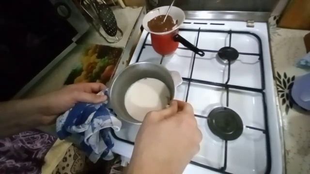 50гр сахара, 250мл молока и ДОМАШНЕЕ МОРОЖЕНОЕ крем-брюле готово смотреть онлайн