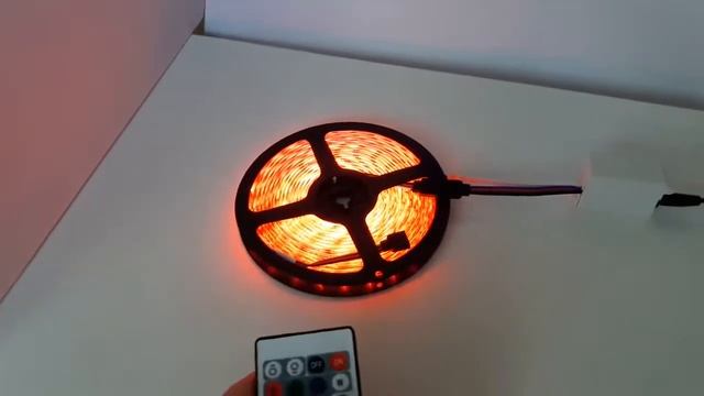 Разноцветная RGB LED лента 5м с пультом ДУ и Блоком питания в м-н "СОТЫГРАД" смотреть онлайн