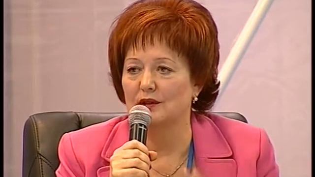 Круглый стол "Стратегия действий государства и общества в интересах граждан старшего поколения" смотреть онлайн