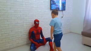 Челавек паук в релалной жизни!