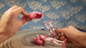 Kingdom Arcee VS Earthrise Arcee +3D Print Upgrades, Transformers G1 Arcee Are they The Same?