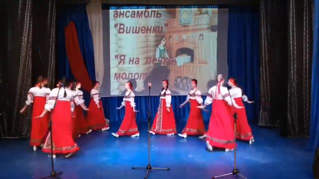 Вокальное исполнительство: Я на печке молотила Вишенки народный ансамбль 05.11.2020 г.