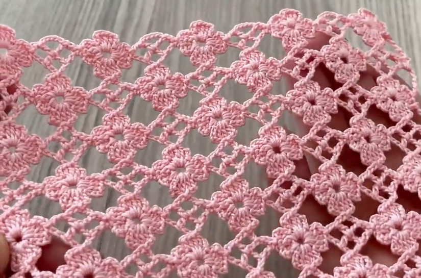 Вязание крючком: Очень красивый вязаный ажурный цветочный узор для туник, салфеток, скатертей смотреть онлайн