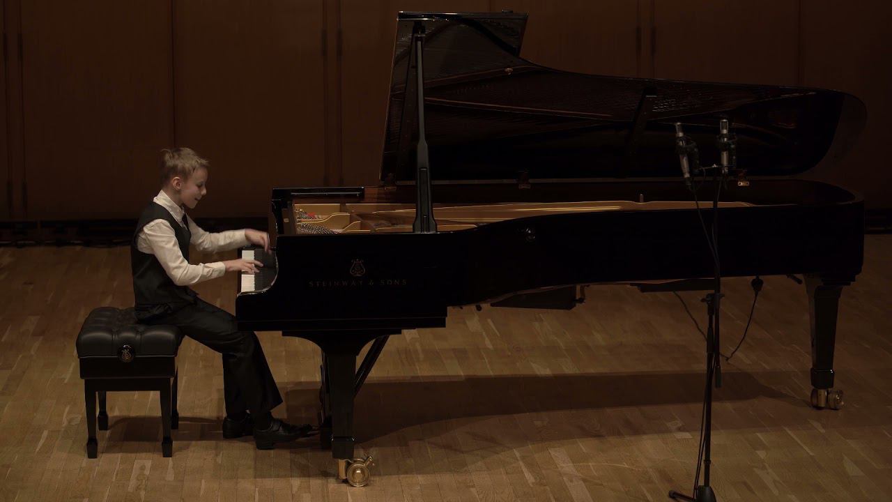 Захар Внутских, 10 лет, Ф.Лист Этюд №5 "Охота" Ми мажор из цикла "Большие этюды по Паганини", S.141 смотреть онлайн