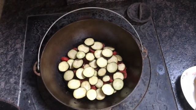 Как приготовить блюдо на костре , овощное рагу приготовить в казане