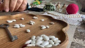 [ГАДАНИЕ НА БОБАХ] Когда я встречу свою любовь