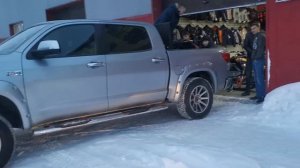 Погрузка мотобуксировщика IKUDZO в пикап - выдача клиенту