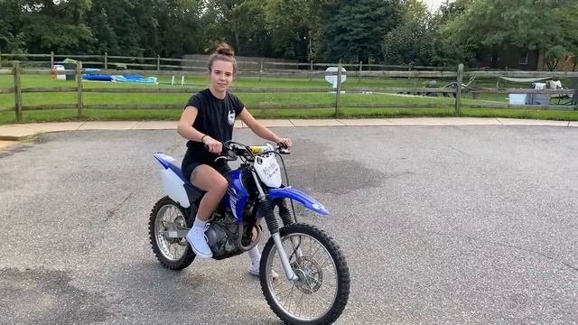 LEARN HOW TO WHEELIE! ( step by step tutorial )