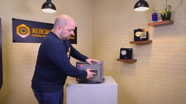 Как сменить код сейфа и ВСЁ, что нужно знать о КОДОВЫХ ЭЛЕКТРОННЫХ ЗАМКАХ