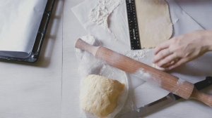 Соленые сырные палочки! ? Сырные палочки рецепт! Сырные палочки из слоеного теста!