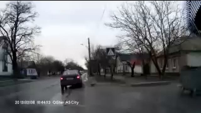 ГАИ Николаева. Украина. Знак 2.2 STOP СТОП.mp4 смотреть онлайн