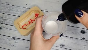 Мыловарение для начинающих/Мыло для доктора/ Заливка формы