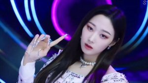 ДЕНЬ ТРЕЙНИ В SM ENTERTAINMENT 🐚 ЧТО ПРОИСХОДИТ? СМ-УЖАС!!! #kpop #кпоп