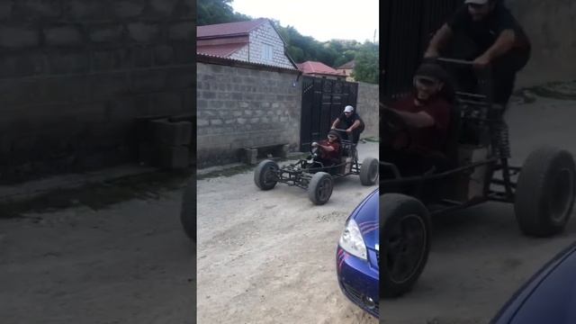 Багги встает на дыбы ? смотреть онлайн