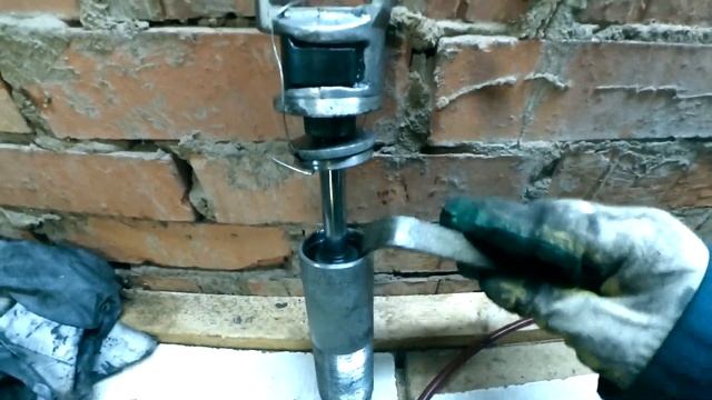 РЕМОНТ заднего АМОРТИЗАТОРА мотоцикла с выносным резервуаром смотреть онлайн